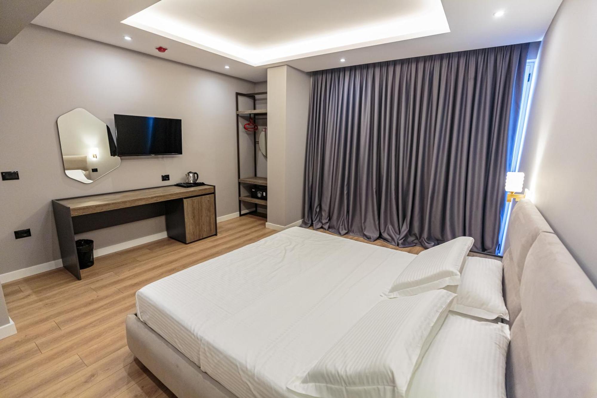Real Hotel Vlorë