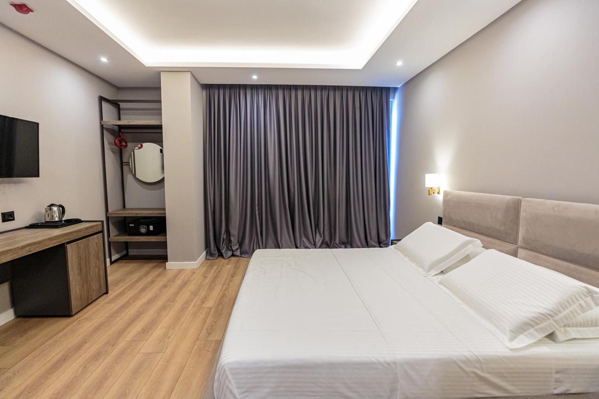 Real Hotel Vlorë